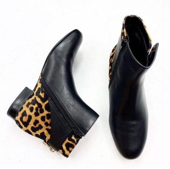 [Michael Kors] Black Leopard Printed Flat Bootie - Picture 1 of 6